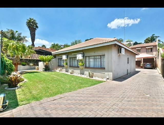 3 BEDROOM HOUSE FOR SALE IN OAKDENE